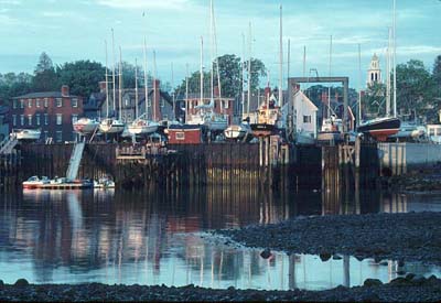 little_harbor.jpg (30560 bytes)